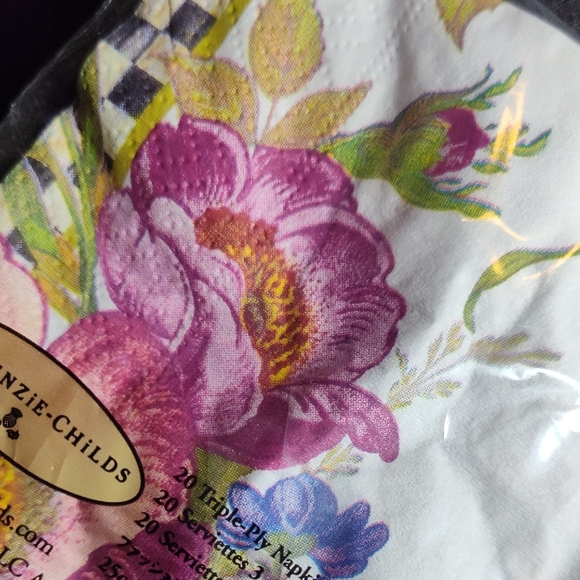 Mackenzie Childs White Flower Market Paper Cocktail Napkins 20 pack, NEW - Picture 6 of 7